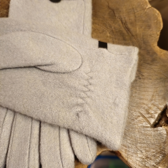 Soft bow gloves - Picture 7 of 8